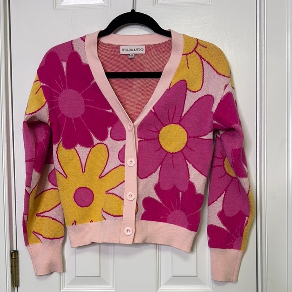Willow & Wind  XS Pink and Yellow Floral Sweater - Picture 1 of 6